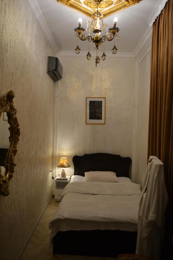Hotel Mkudro Kutaiszi Kültér fotó
