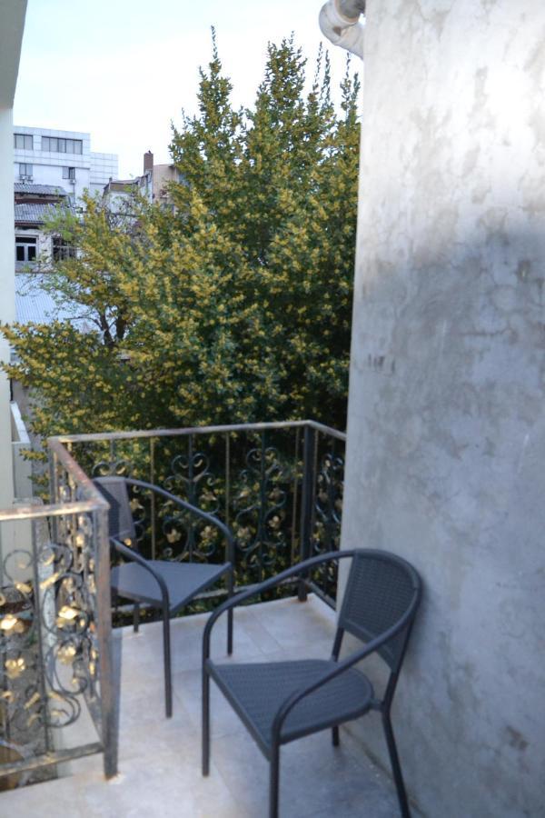 Hotel Mkudro Kutaiszi Kültér fotó