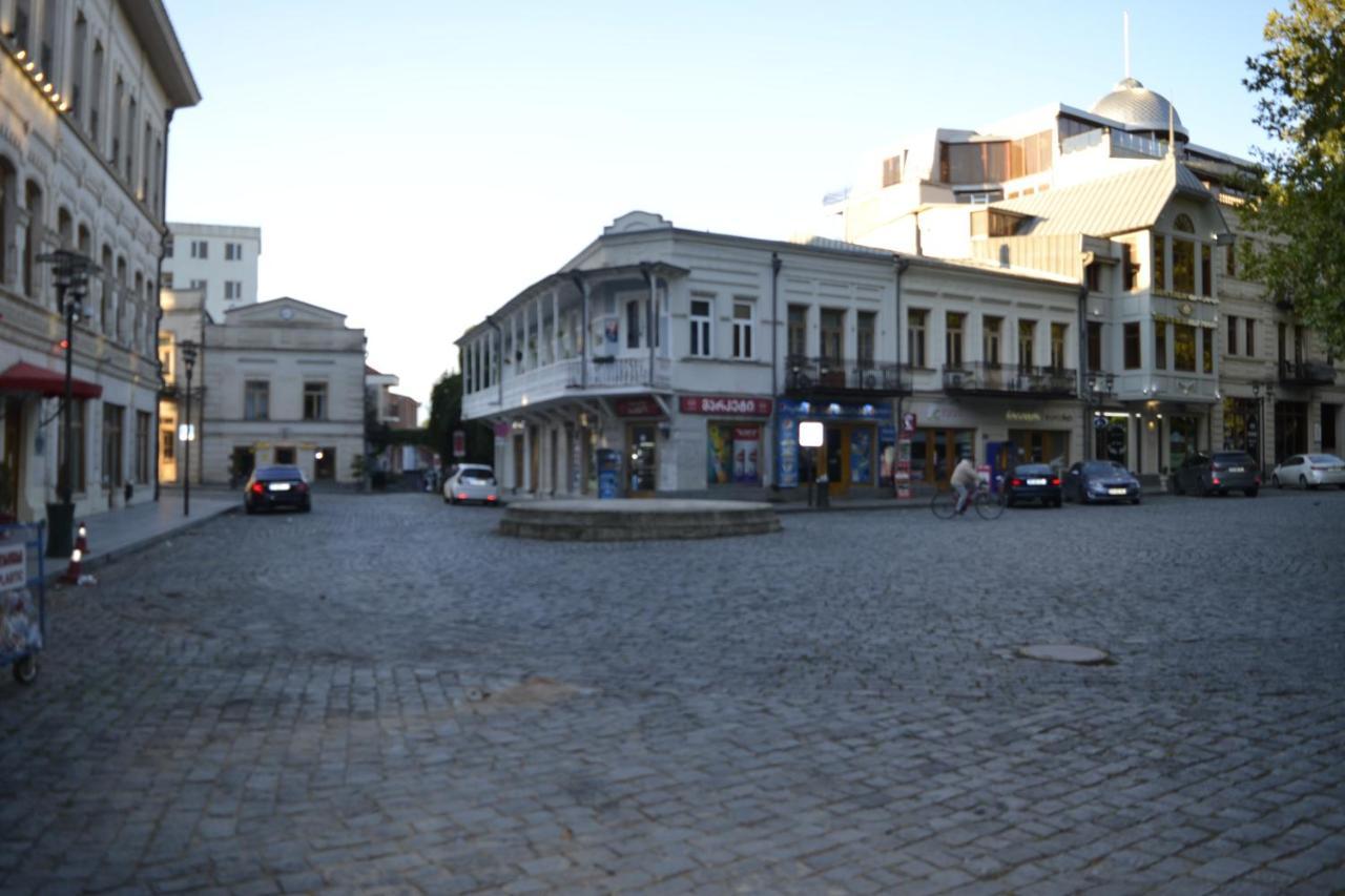 Hotel Mkudro Kutaiszi Kültér fotó