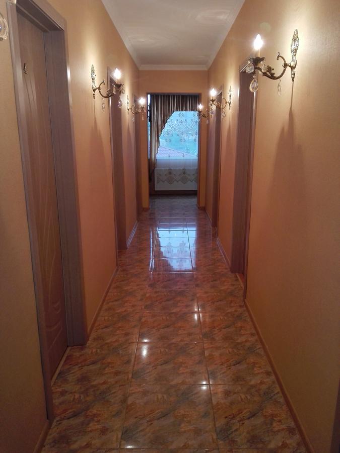 Hotel Mkudro Kutaiszi Kültér fotó