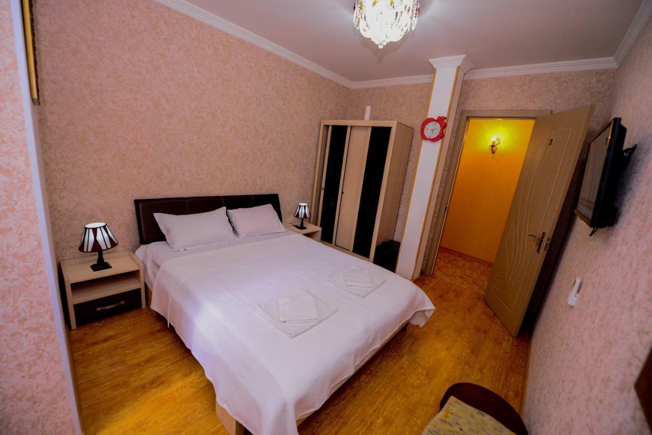 Hotel Mkudro Kutaiszi Kültér fotó