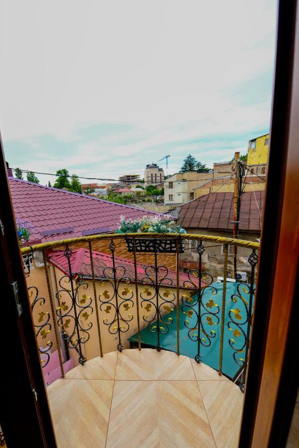 Hotel Mkudro Kutaiszi Kültér fotó